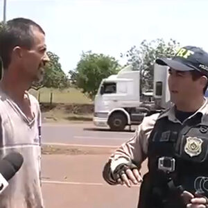 A polícia rodoviária federal implica por qualquer coisinha